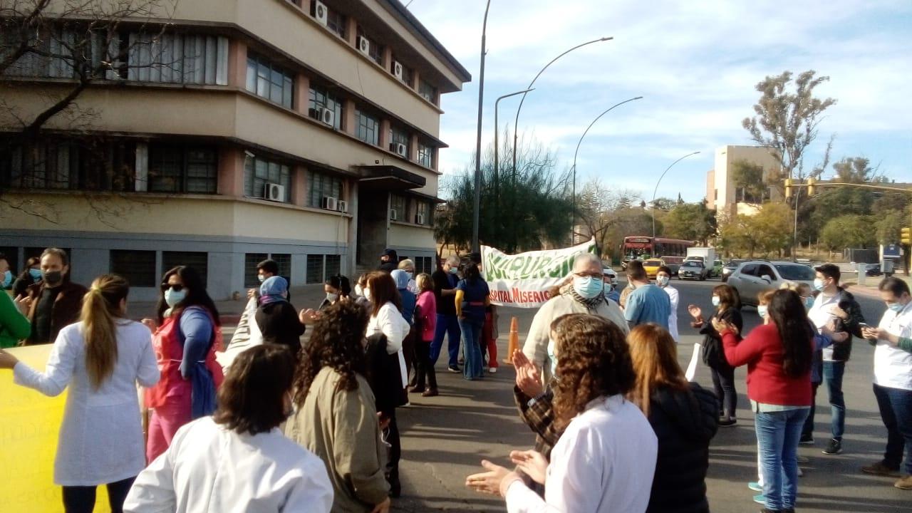 Reclamo de Salud hospital Misericordia by LNM