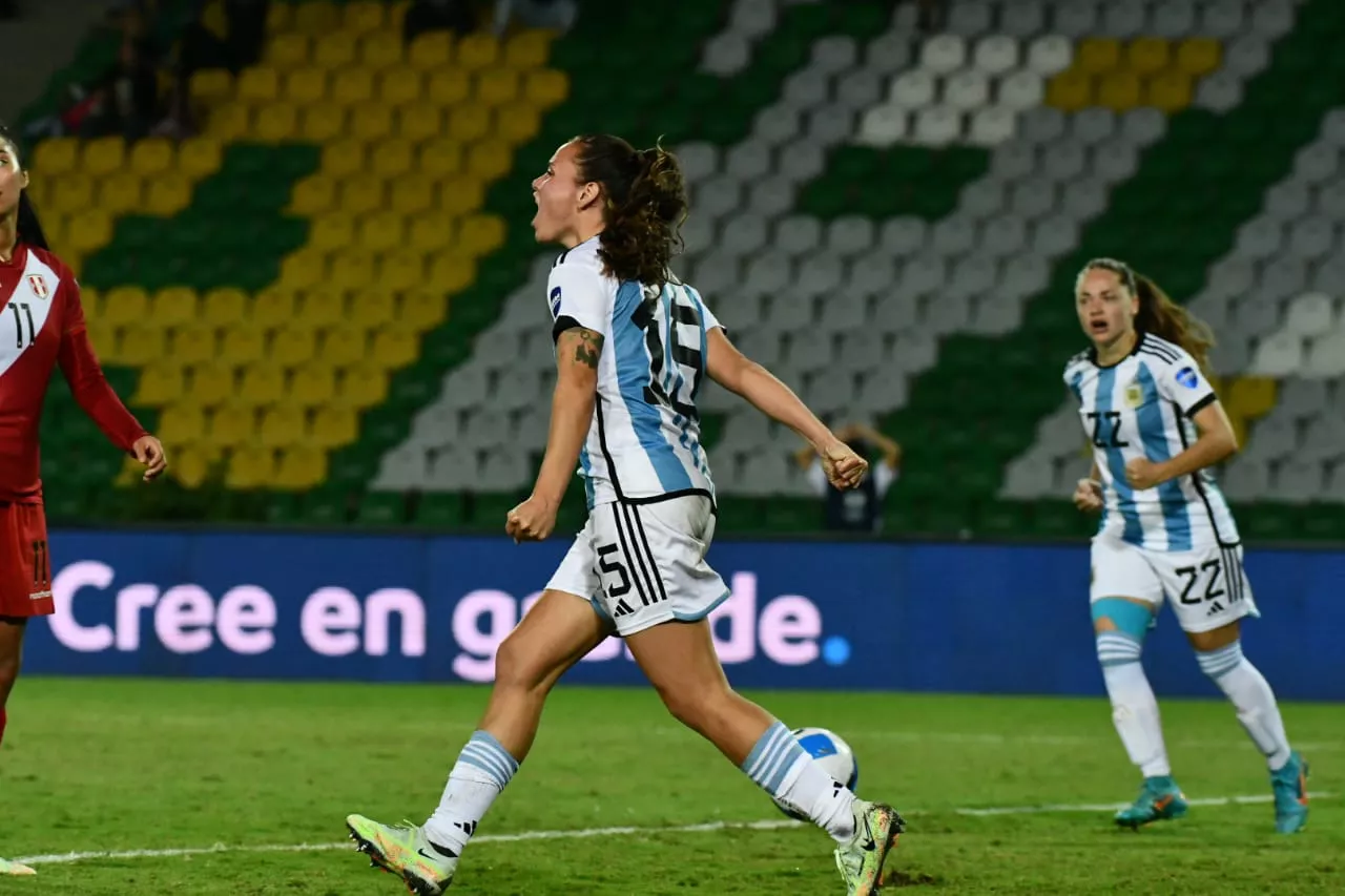 Fútbol femenino: Uruguay cerró la Copa América con goleada frente a Perú -  EL PAÍS Uruguay