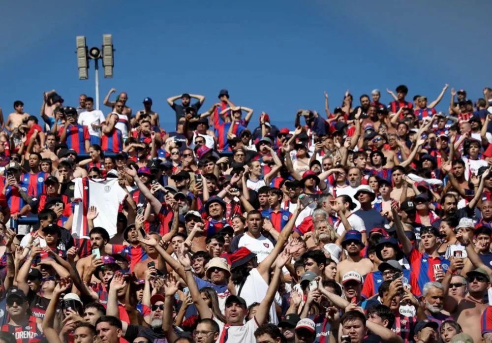 tribuna