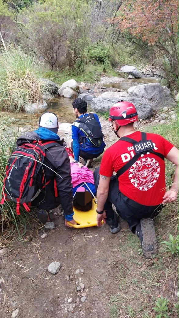los hornillos mujer lesionada