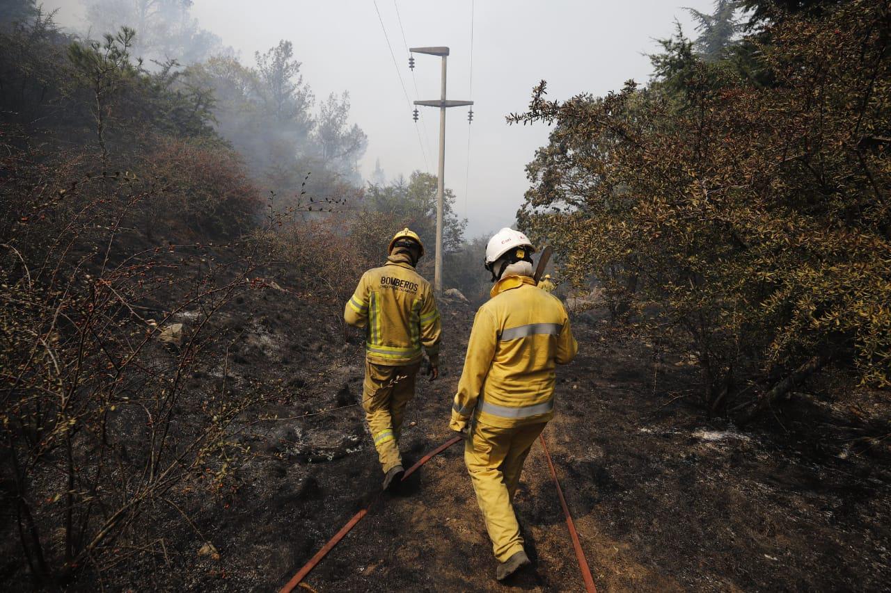 incendios en las sierras humo by @gobdecba