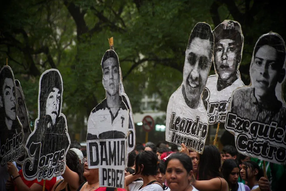 Marcha de la Gorra 12 by Maximiliano Diana