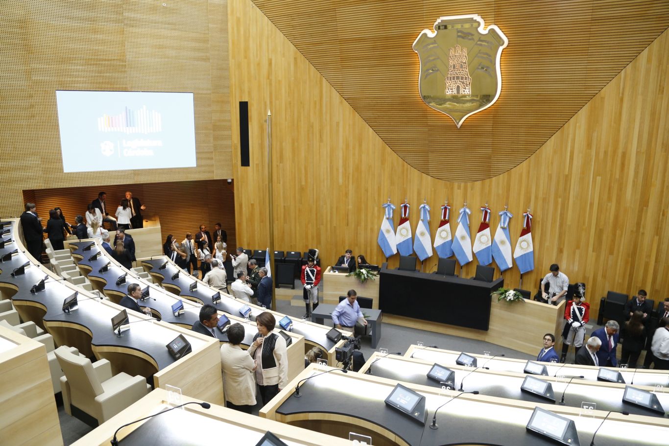 Legislatura inicio de sesiones 2020 by Imaz