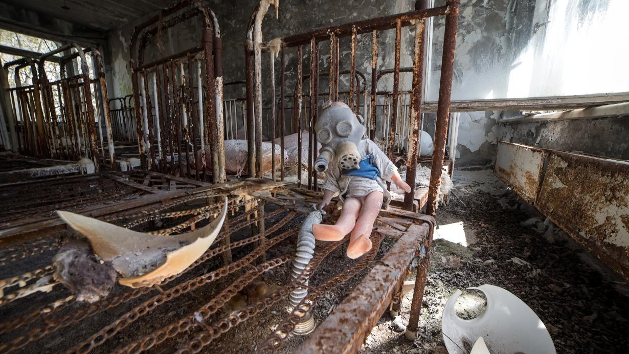 sala de control chernobyl 56