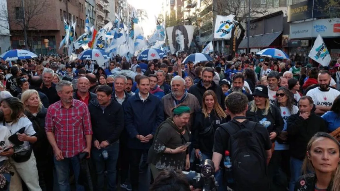 Gilll en marcha de Cba by El Diario del Centro