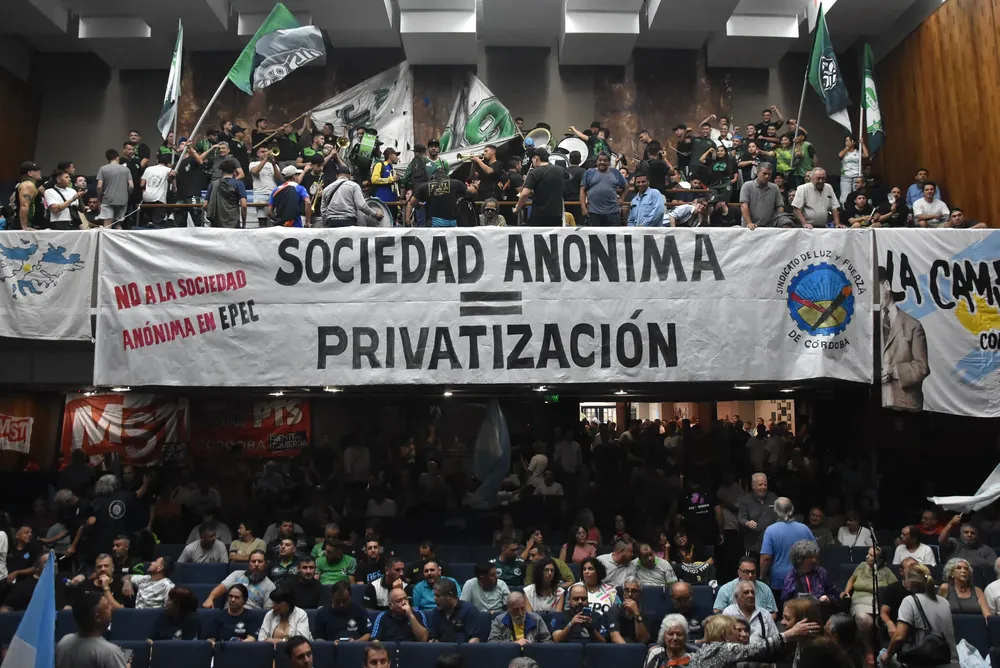 Actividad en defensa de una EPEC pública e integrada (Luz y Fuerza de Córdoba) 1