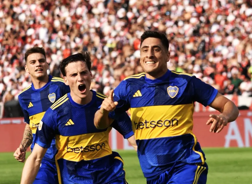 Merentiel contra River en el Kempes (X de Liga Profesional)