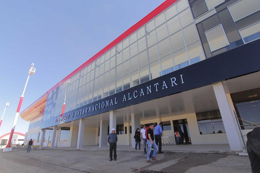 aeropuerto Alcantarí Bolivia