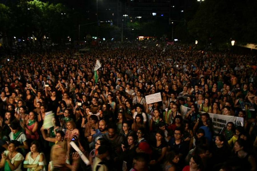 marcha mujeres @asamblea ni una menos