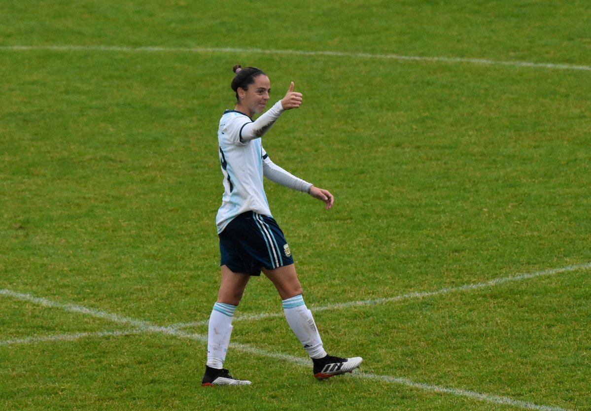 larroquete femenino argentina