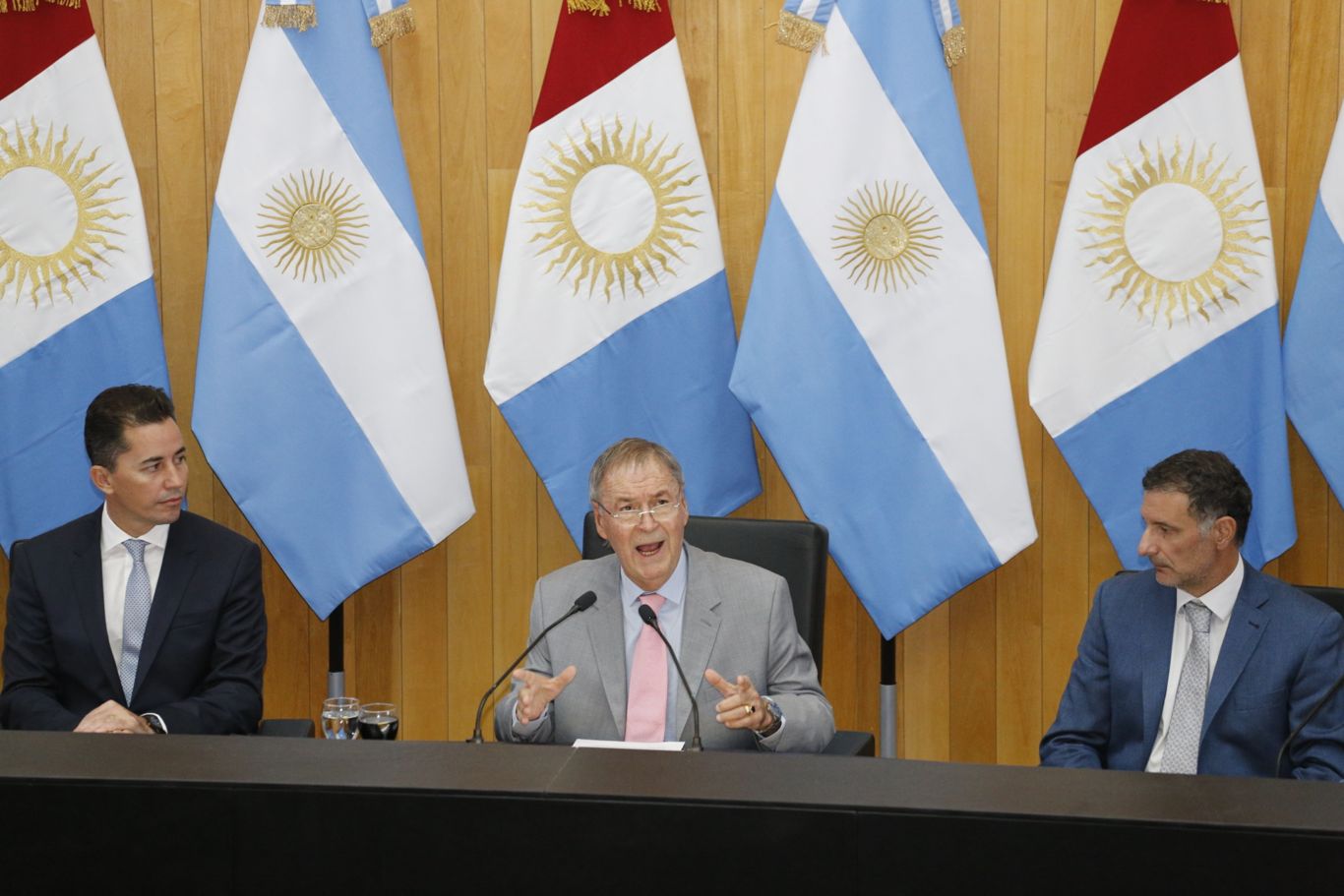 Legislatura inicio de sesiones 2020 by Imaz
