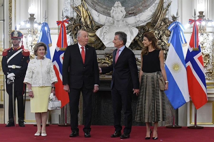 macri reyes de noruega by Telam
