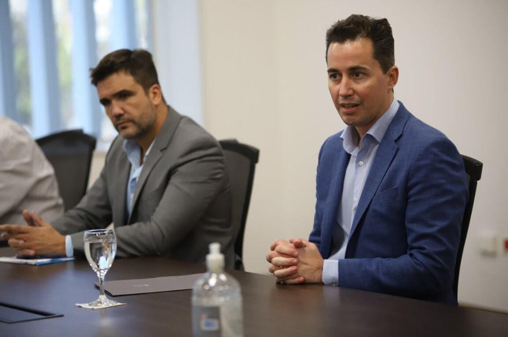 Calvo y Torres recibieron a intendentes y legisaldores Prensa Manuel Calvo