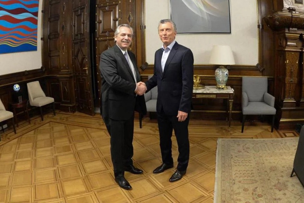 Fernández Macri by gentileza