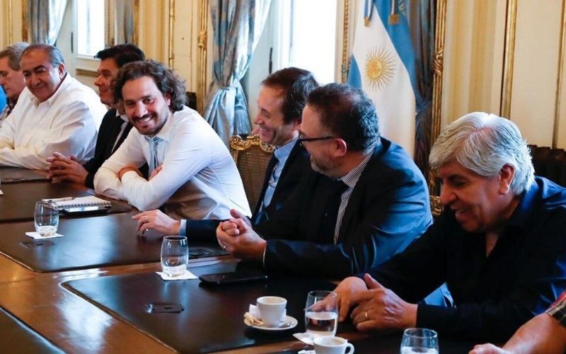 Gobierno con gremialistas en la rosada gentileza