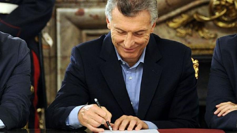 macri firma