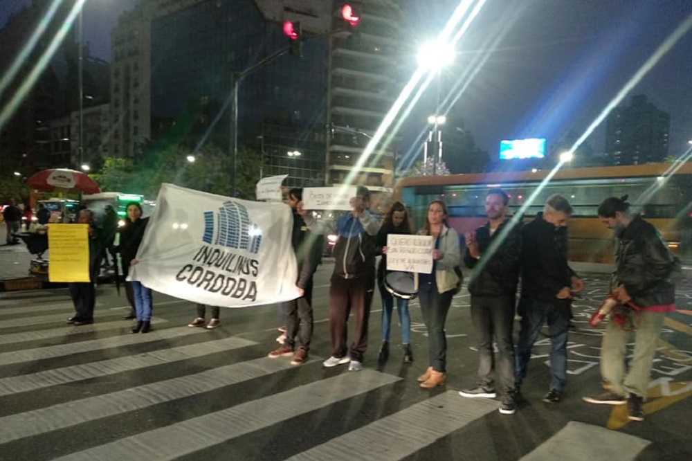 Ruidazo inquilinos en Córdoba by Inquilinos Córdoba 01