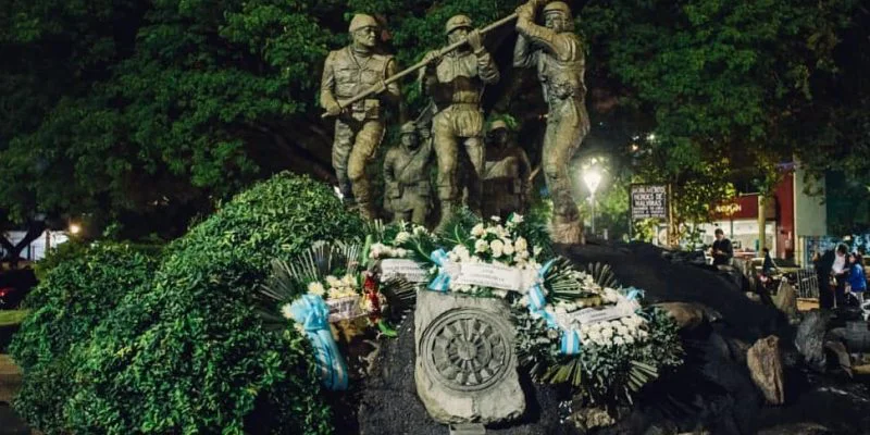Vigilia por los caídos en Malvinas (Municipalidad de Córdoba)