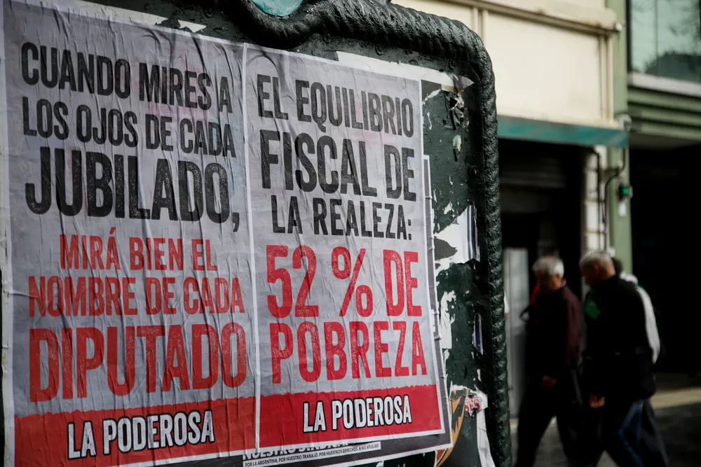 Cartel de apoyo a jubilados (NA)