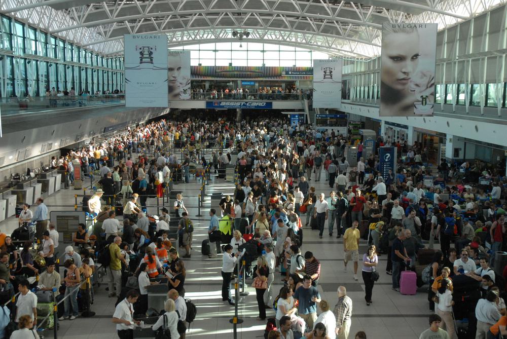 Aeropuerto turistas by na