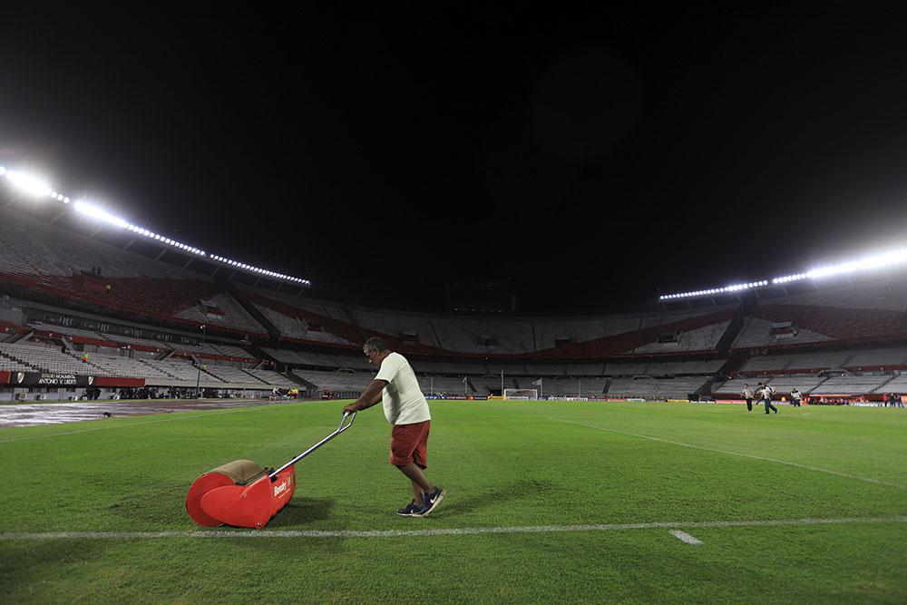 cancha vacia © NA