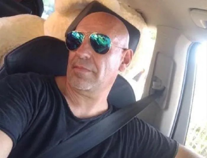 empresario carlos paz