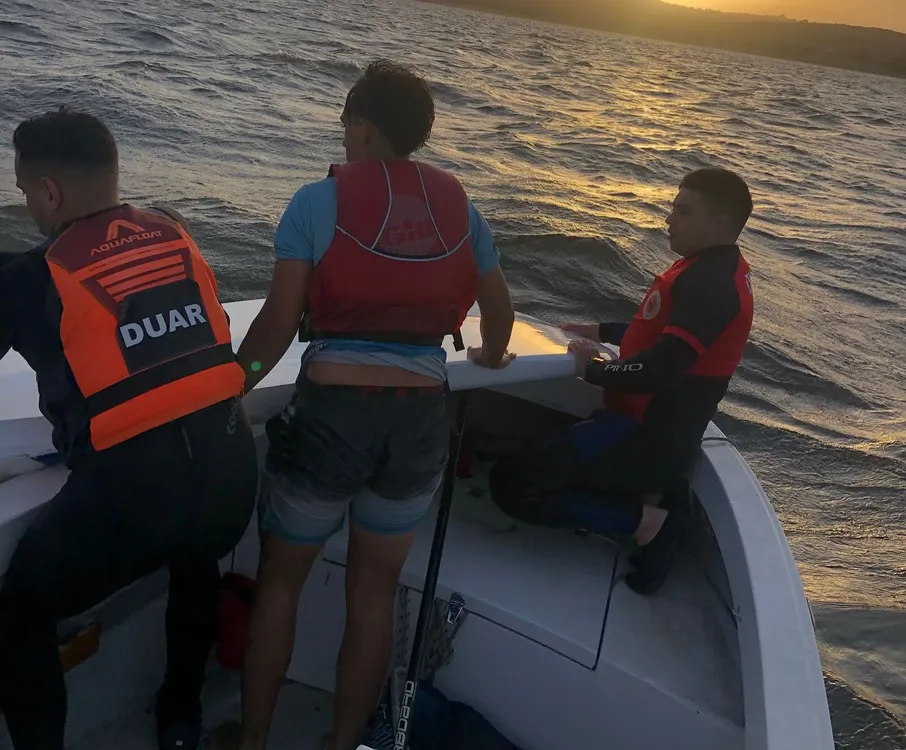 Rescate de persona en Carlos Paz (Policía) 2