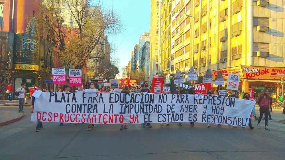 Marcha desprocesamiento Cintia Frencia