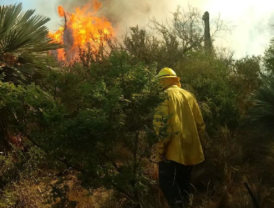 Bomberos incendio fuego @fuegocba